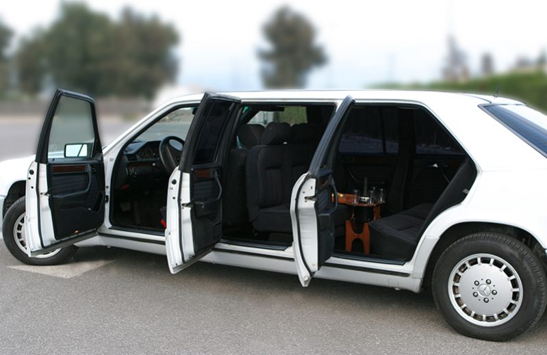 Mercedes 300D Turbo Limusina con Conductor VTC