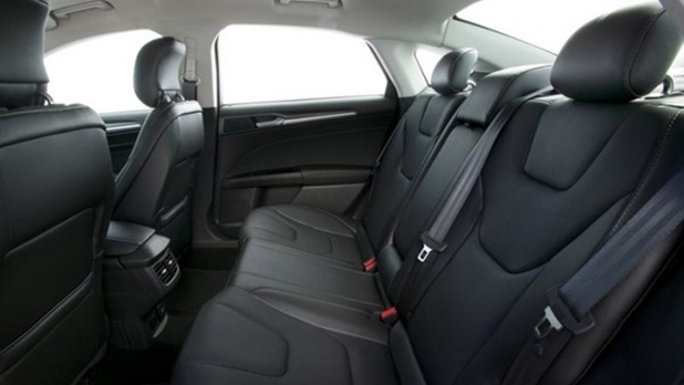 Ford Mondeo de Alquiler con Conductor VTC